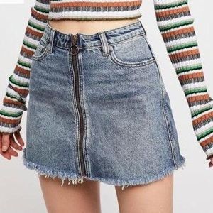 Free People Zip Up Denim Skirt 👼